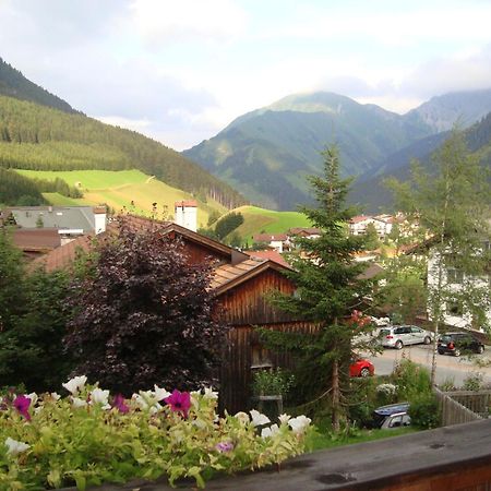 Haus Amann Apartment Berwang Bagian luar foto