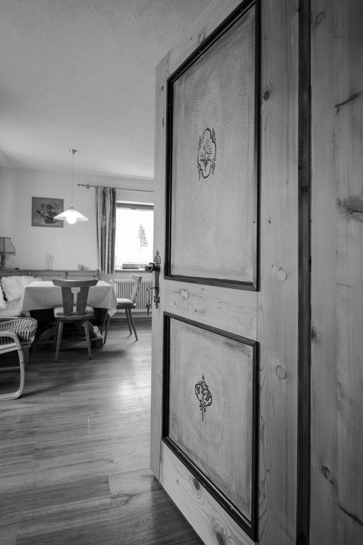 Haus Amann Apartment Berwang Bagian luar foto
