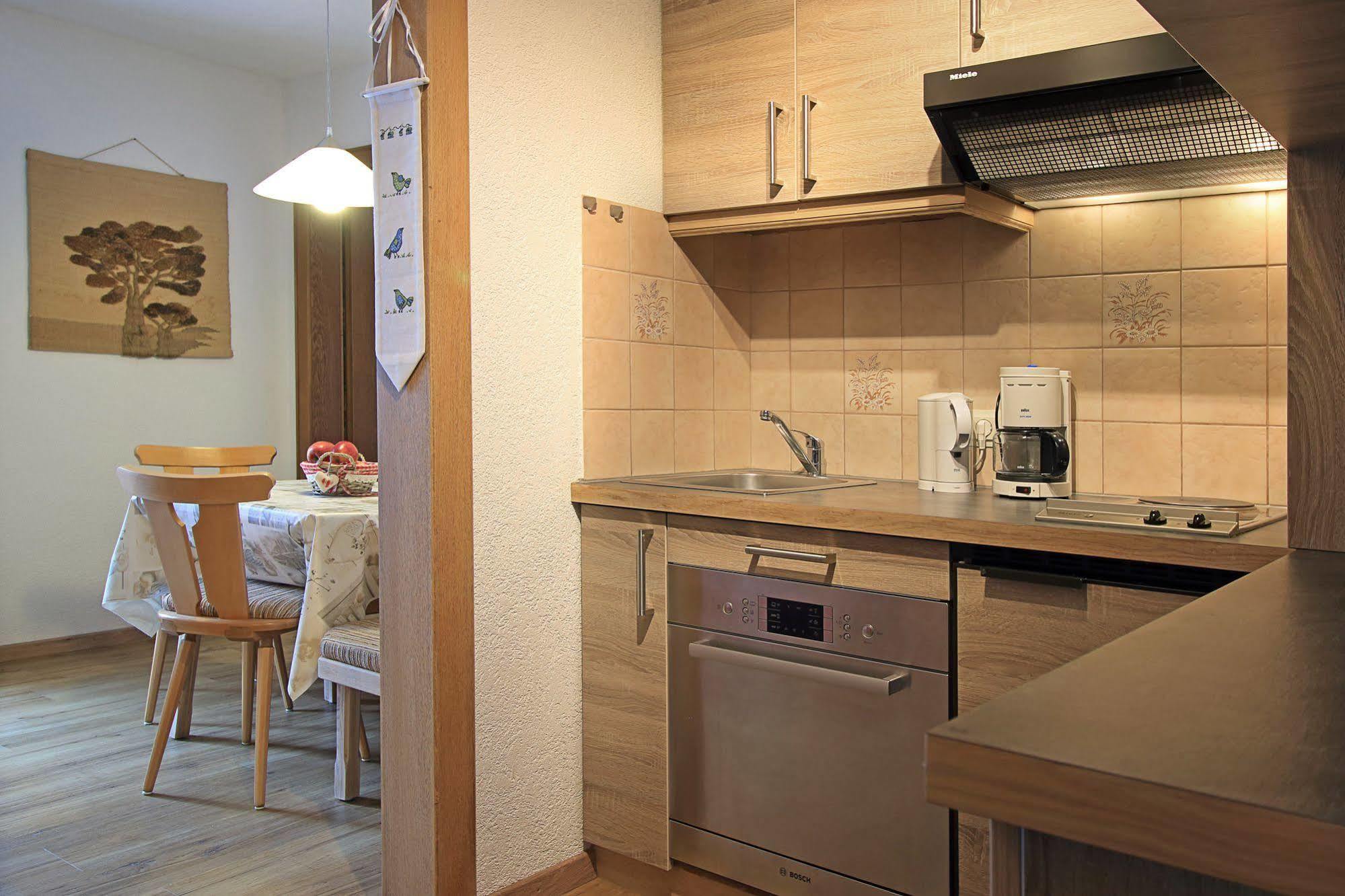Haus Amann Apartment Berwang Bagian luar foto