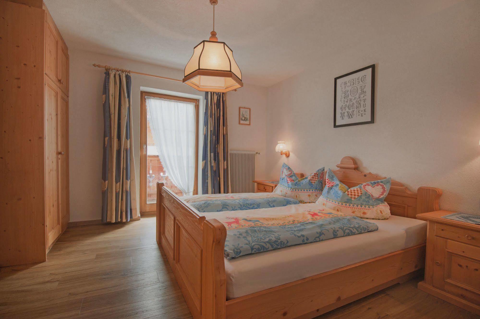 Haus Amann Apartment Berwang Bagian luar foto